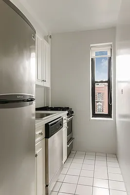 Rented by Stonehenge NYC LLC | media 4