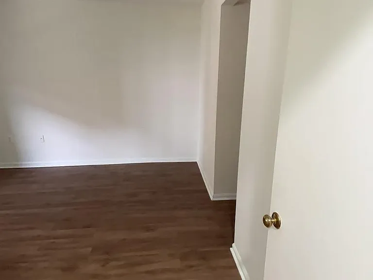 2602 S Arlington Mill Dr E — Photo 18