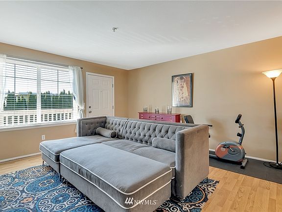 2nd image of 1814 I Street NE #205
