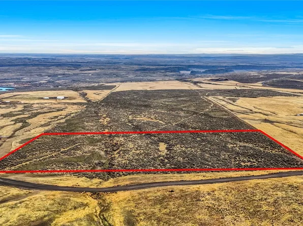 1 Banks Lake View Road NE, Coulee City, WA 99115