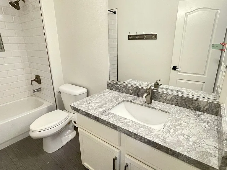 2670 E Hulet Dr — Photo 13