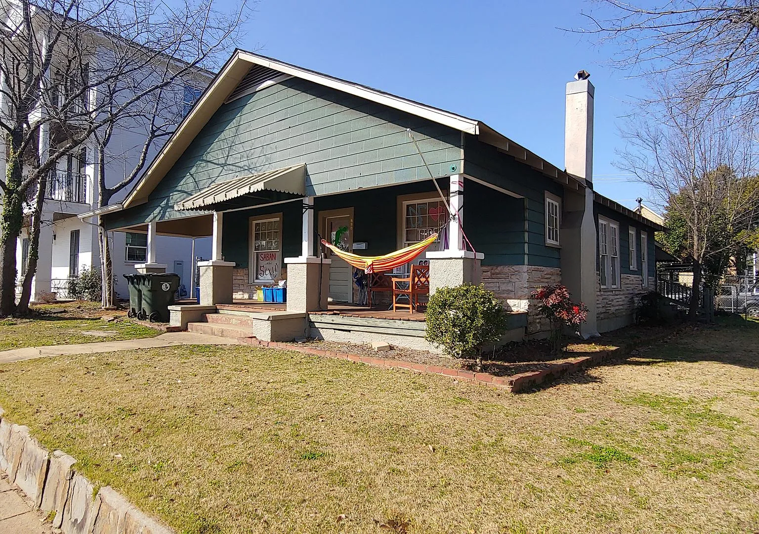 4 Bedroom on Campus - great Location — Photo 1