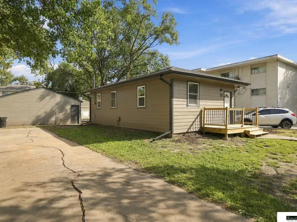 616 S 20th St, Lincoln, NE 68510