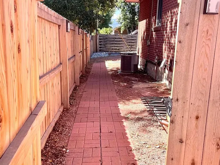 1109 N Jackson St — Photo 19