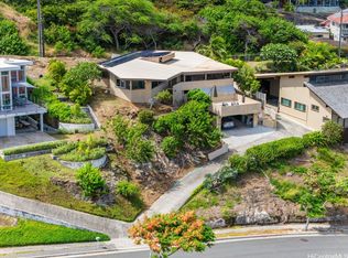 111 Polihale Pl, Honolulu, HI 96825