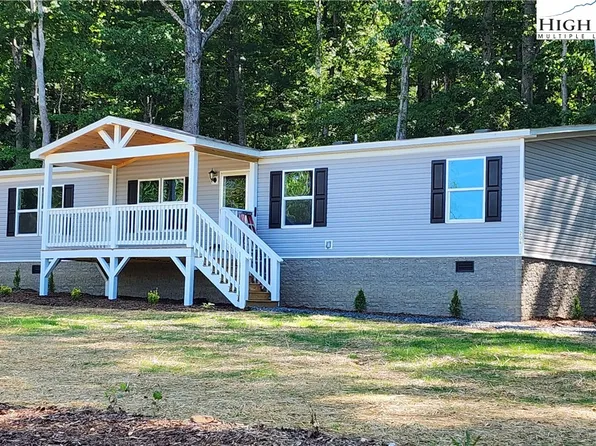 206 Smith Dixon Road, Crumpler, NC 28617