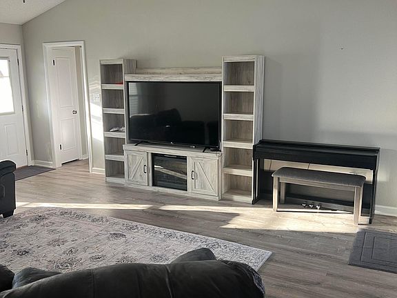 4th image of 2240 Kerra Ln