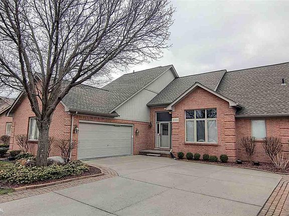 2nd image of 16382 Applewood Ct