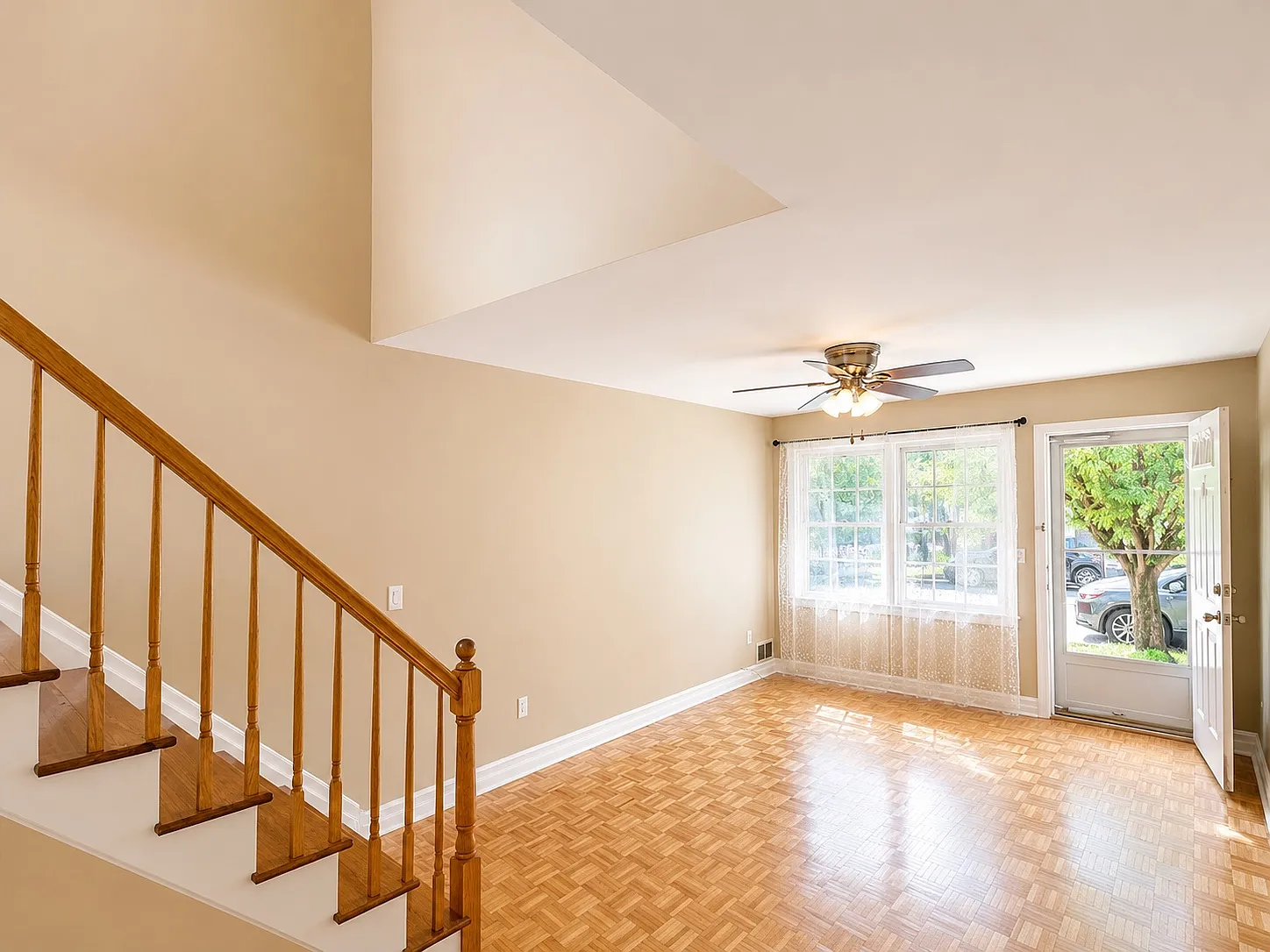 3 bed, 1700 sqft, $2,800 — Photo 2