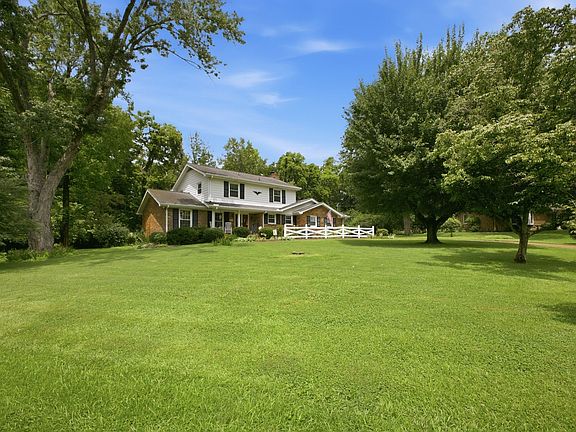 2nd image of 8200 Chatham Ct