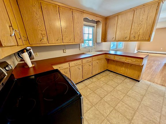 4th image of 518 Central St Unit 2