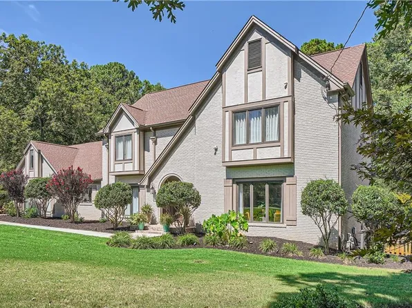 5372 Gauley River Dr, Stone Mountain, GA 30087