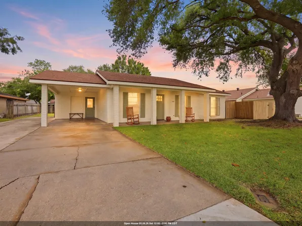 202 Hebert St, Berwick, LA 70342