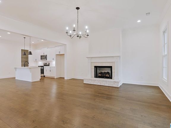 5th image of 574 Preserve Pkwy