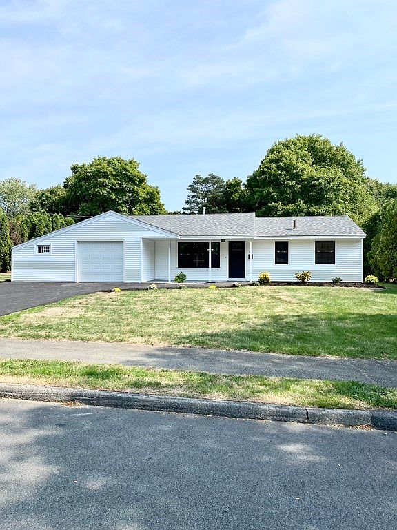 15 Massachusetts Ave, Danvers, MA 01923 Zillow