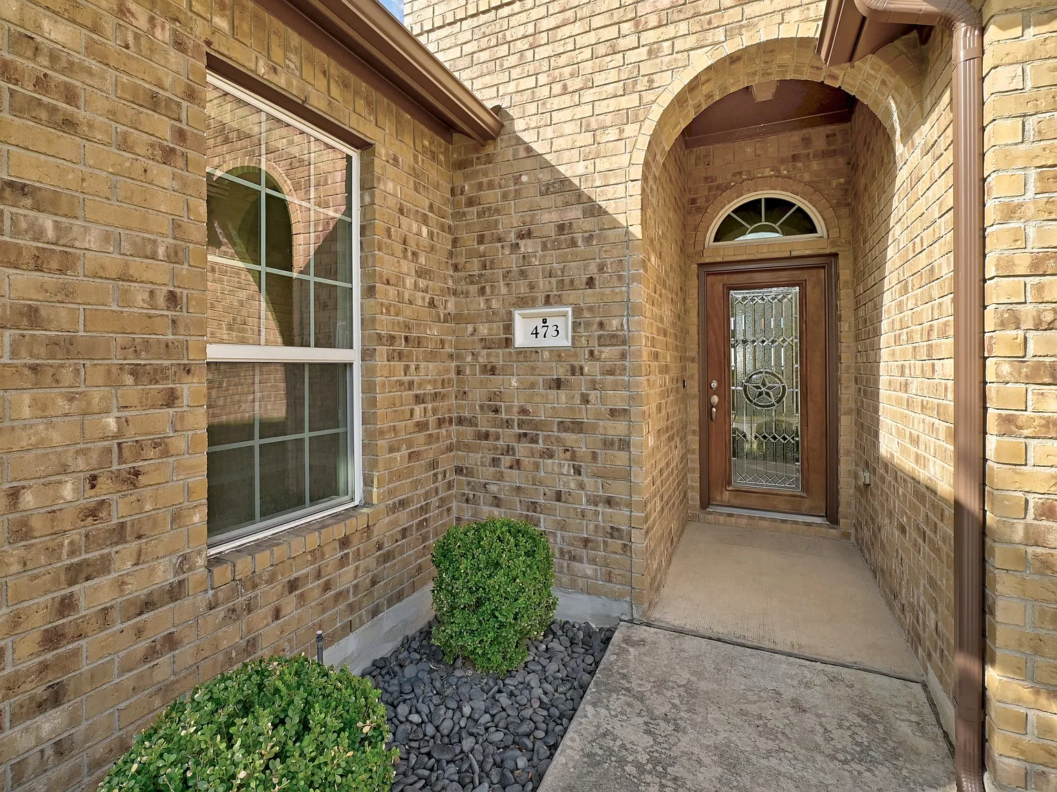 3 bed, 1801 sqft, $2,295 — Photo 4