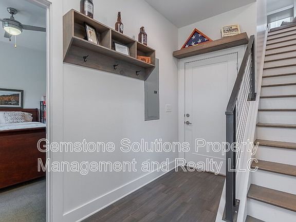 4th image of 815 Melpark Ct