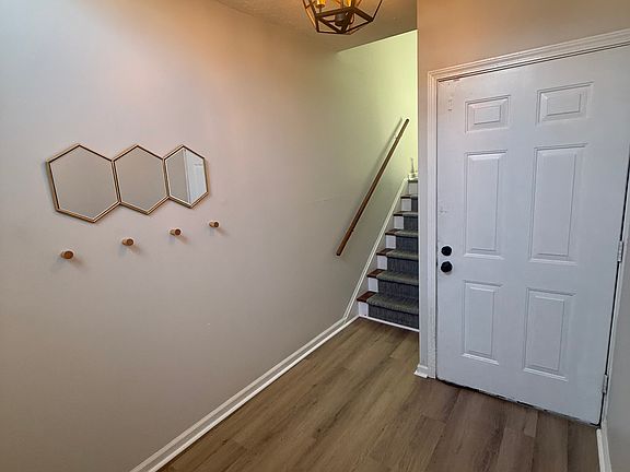3rd image of 1298 Idlewood Ave APT 2