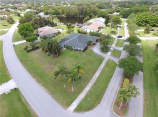 2470 NE Pinecrest Lakes Blvd, Jensen Beach, FL 34957