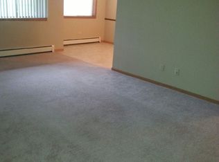 7240 60th Ave N APT 2, Minneapolis, MN 55428
