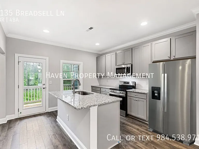 1135 Breadsell Ln — Photo 6