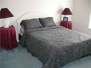 W3P127MA-full-bedroom