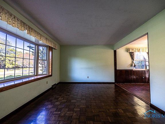 4th image of 5759 Pinecroft Dr