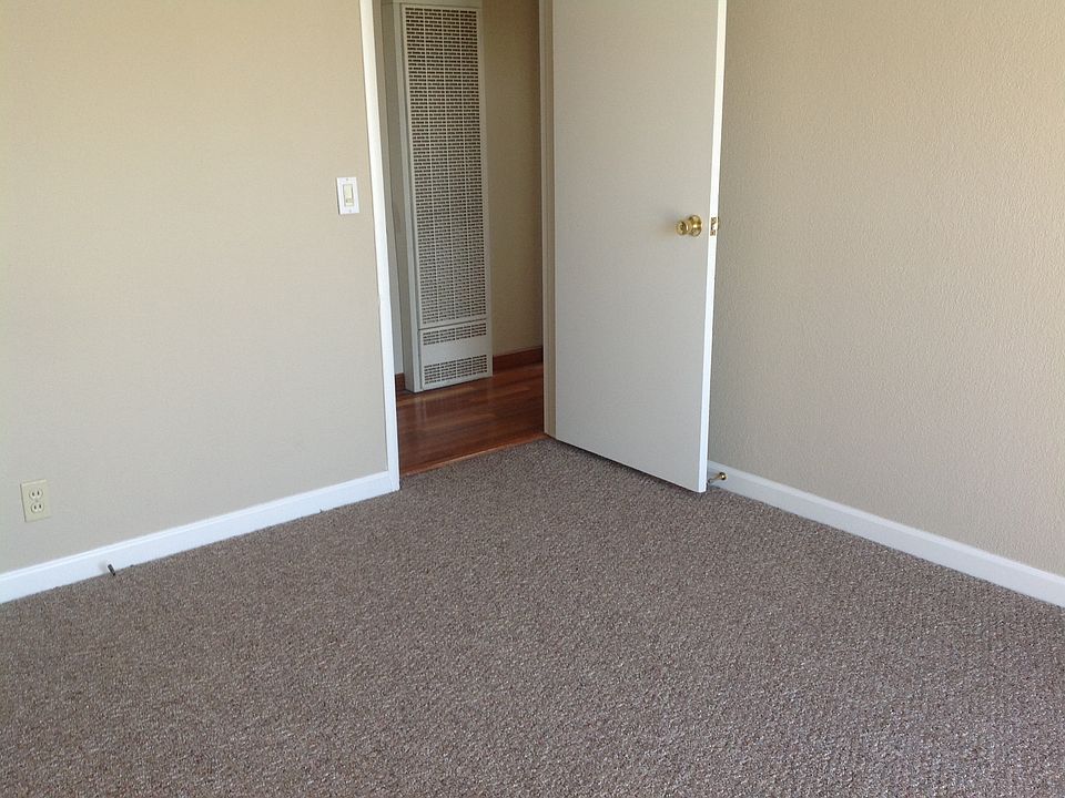 2nd image of 1467 Luzern St