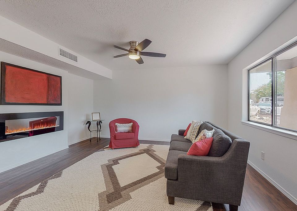 1st image of 2537 Camino Estribo