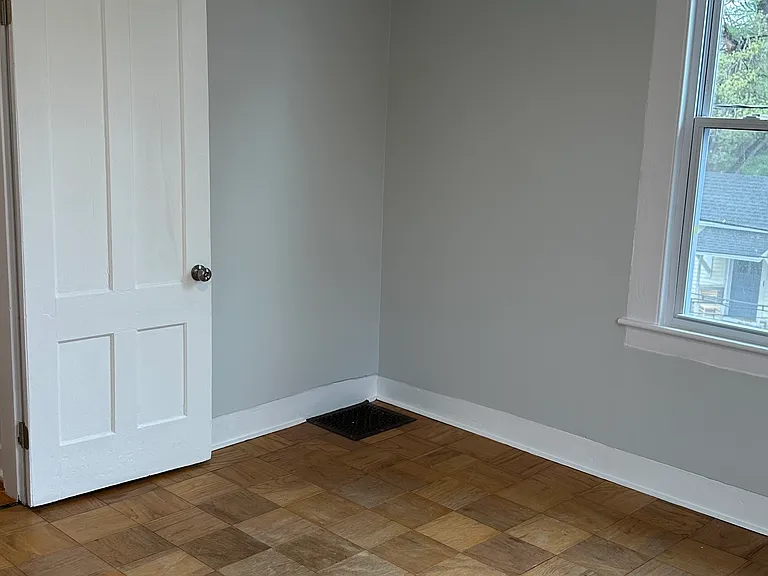 19 Pleasant Ave #2 — Photo 14