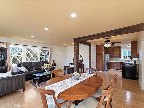 4th image of 10772 Las Lunitas Ave
