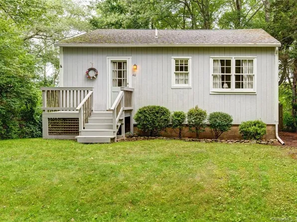 40 Lakeside Drive, North Stonington, CT 06359