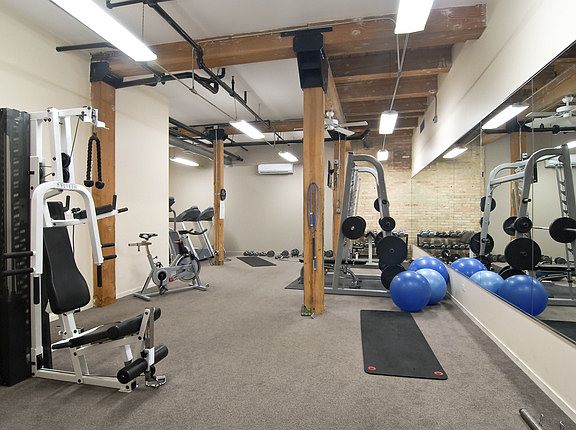 4th image of 1728 N Damen Ave APT 303