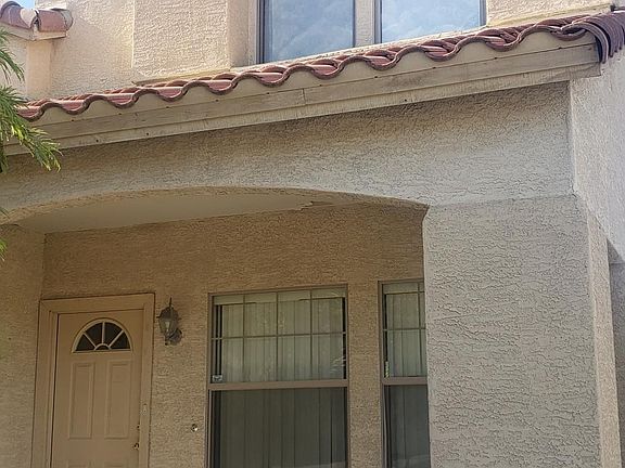 2nd image of 2912 W Keim Dr