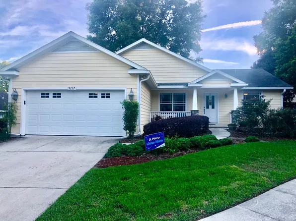 9217 NW 25th Ln, Gainesville, FL 32606