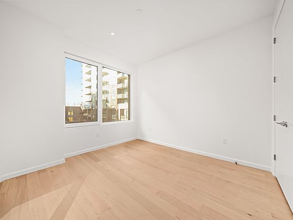 4th image of 41-15 24th St #606