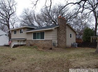 7132 Courtly Rd, Woodbury, MN 55125