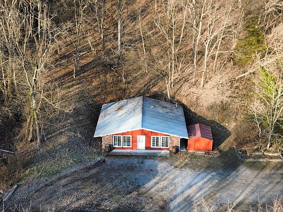 4th image of 740 Michigan Rd