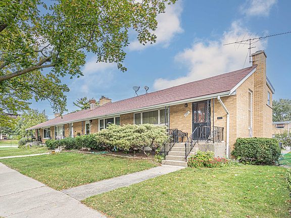 2nd image of 6753 N Saint Louis Ave #2