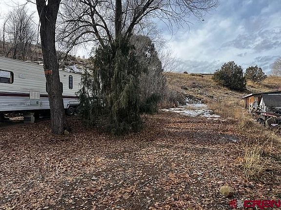 4th image of 325 and 335 Burns Avenue
