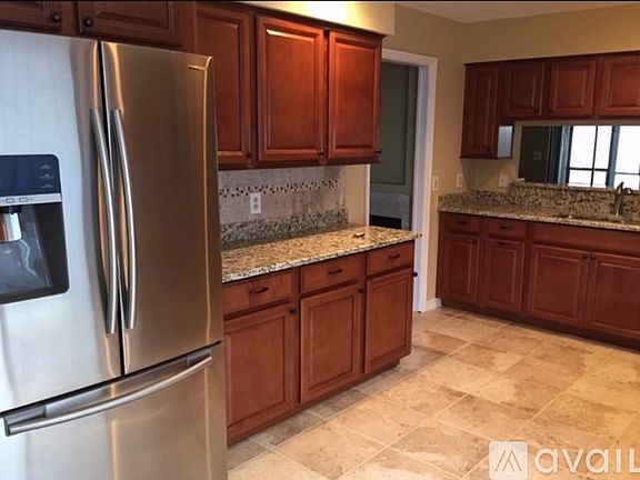 4th image of 2633 Bent Hickory Cir