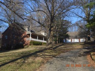 2044 W Huffman Rd, Boonville, IN 47601