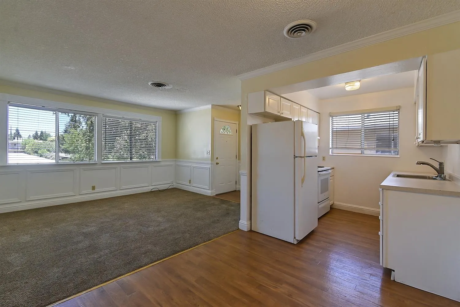 1237 Casita Dr APT 4 photo 1