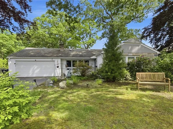 1414 New London Ave, Cranston, RI 02920