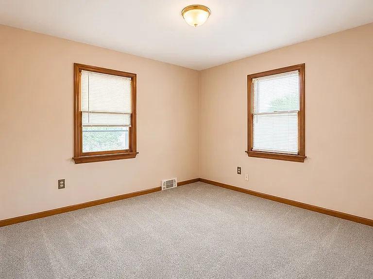 22 Leaf Ave #2 — Photo 12