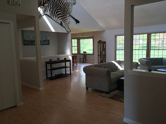 5th image of 1608 Mallard Cove Dr