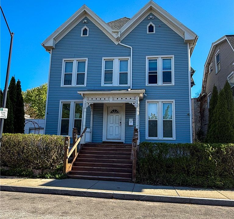 1st image of 188-190 Charlotte St #188