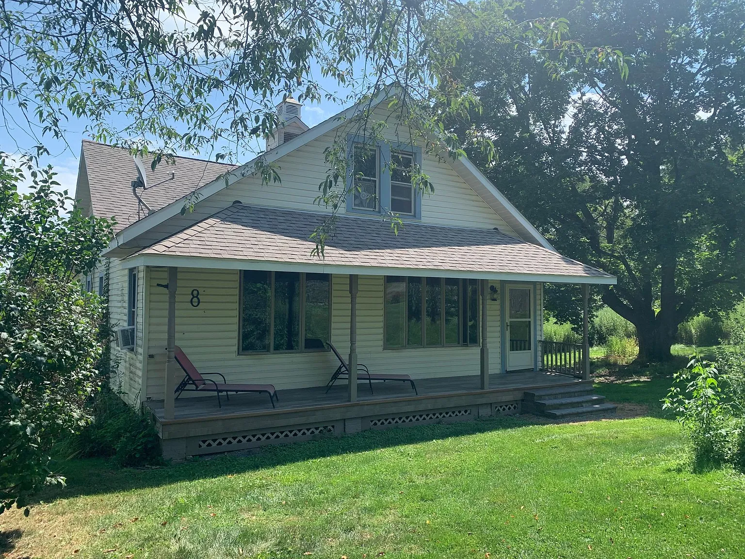 8 Hanzl Rd — Photo 2