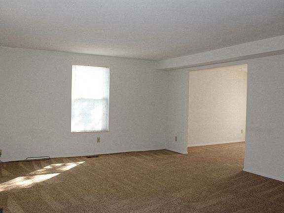 2nd image of 6180 Honeygate Dr