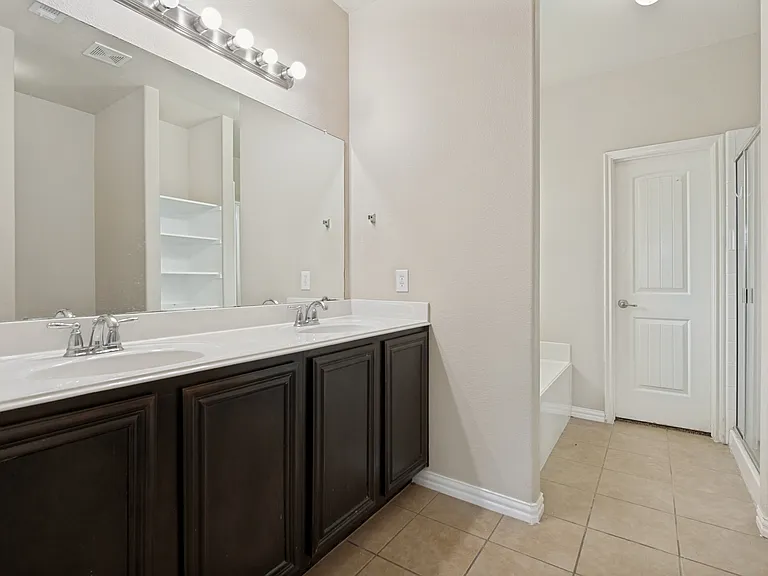 1305 Lone Pine Dr — Photo 21